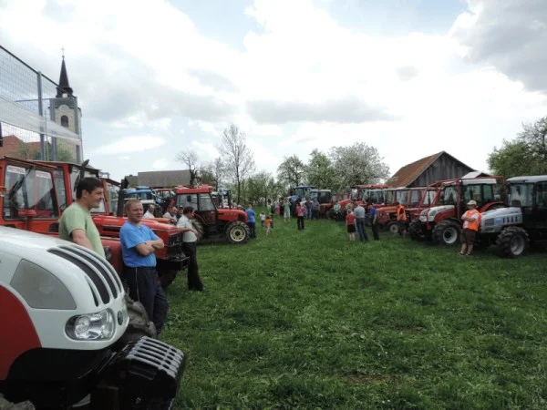 Blagoslov traktorjev pri sv. Gregorju 2013