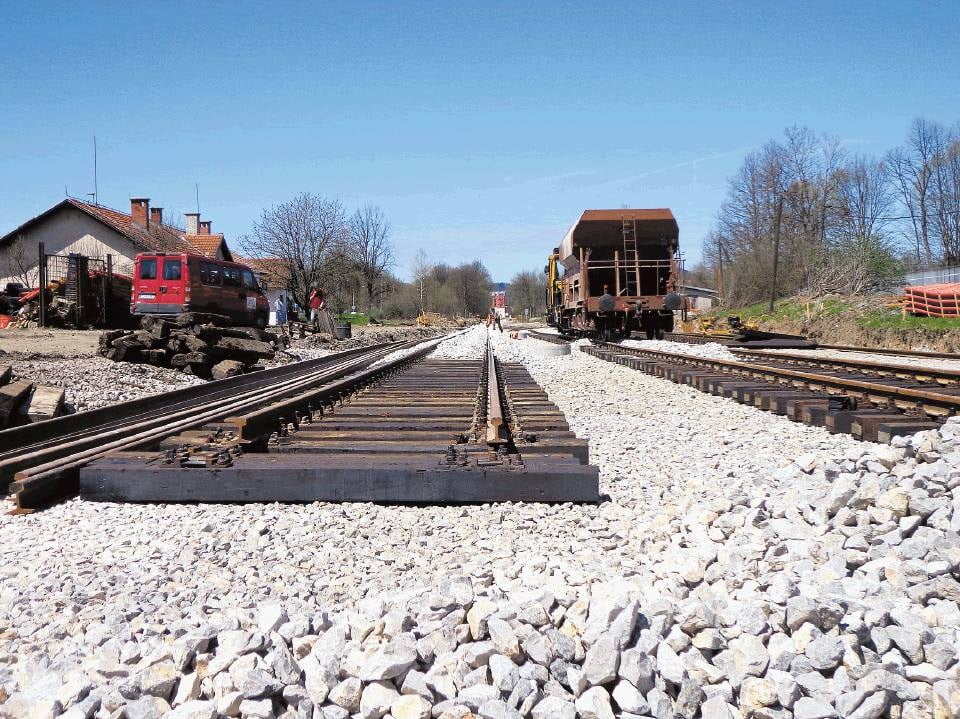 Obnova železniške proge v Ribnici
