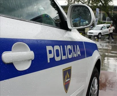 Policija