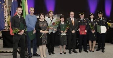 Župan Blaž Milavec s prejemniki priznanj za leto 2015