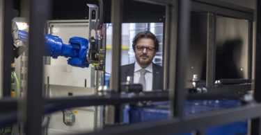 Hubert Kosler: Uspešen si toliko, kolikor so uspešni ljudje okoli tebe. Foto: Voranc Vogel/Delo