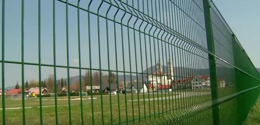 Igrišče na Ugarju v Ribnici