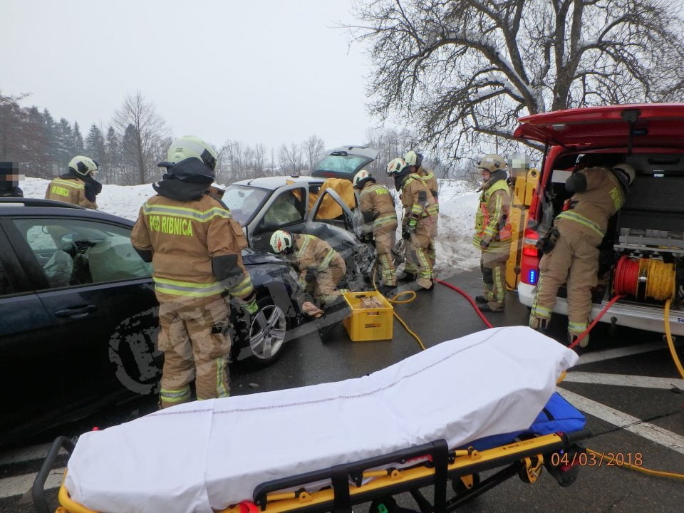 Prometna nesreča pri bencinskem servisu Žlebič (4.3.2018)