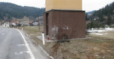 Transformatorska postaja v Žimaricah, kjer se je zaletel Simon Vesel