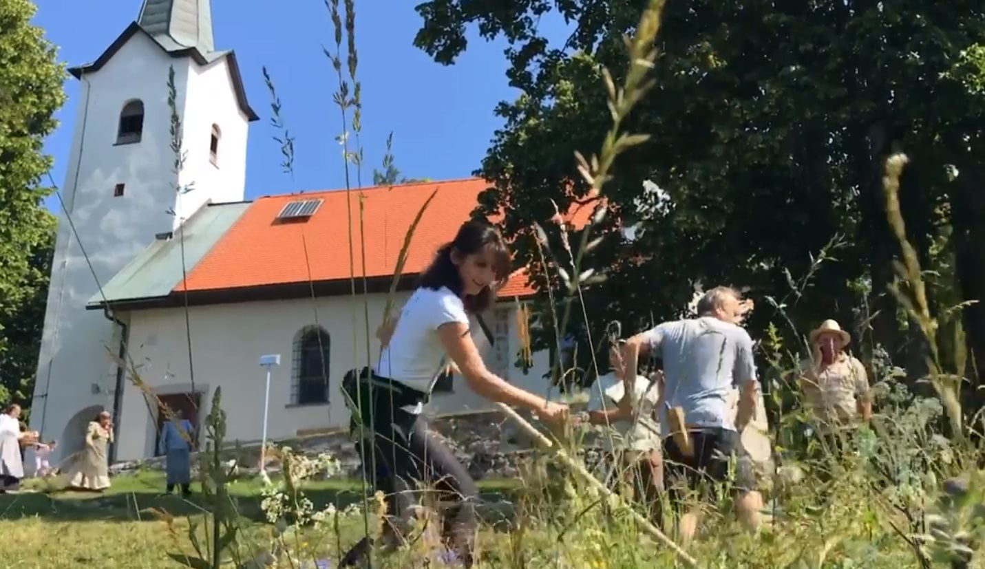 Od vzhoda do vzhoda, sveta Ana