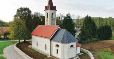 Obnova obzidja okoli cerkve Marijinega imena v Goriči vasi