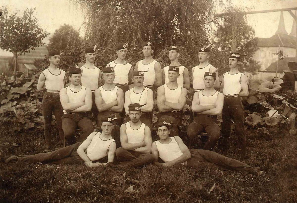 fotografija, Prvi telovadci Ribniškega Sokola, leta 1906