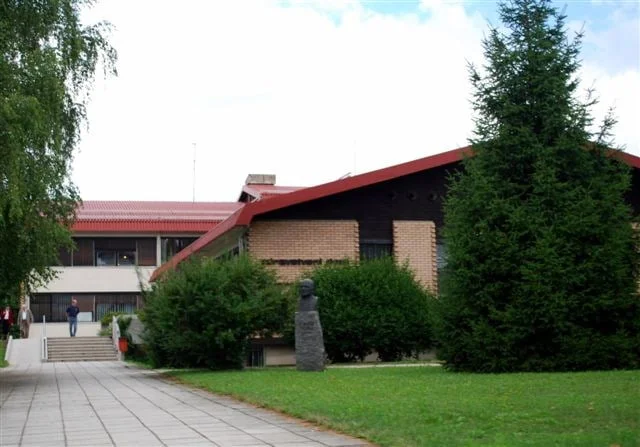 Zdravstveni dom Ribnica