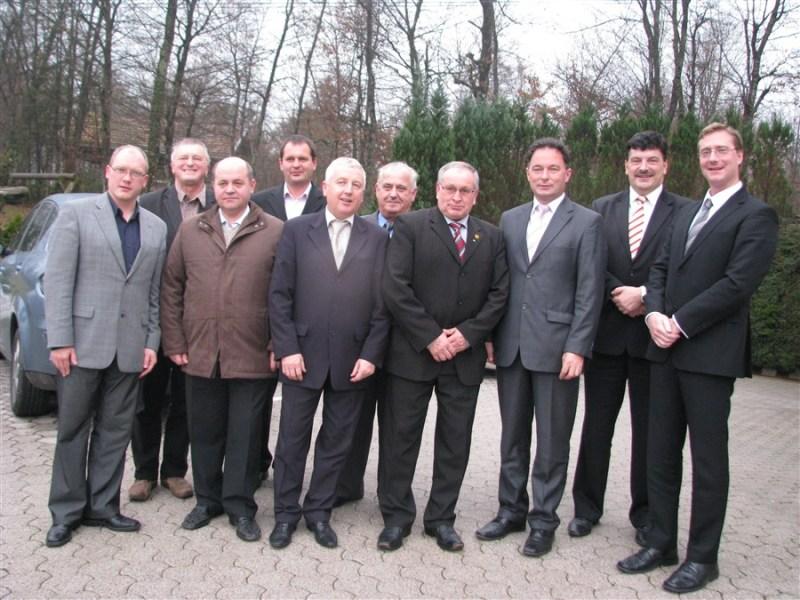 Župani desetih izmed dvanajstih občin o 3 A razvojni osi med Petrino in Škofljico